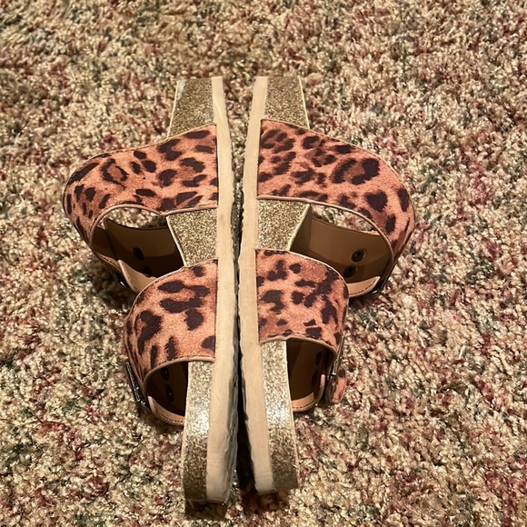 Target slides - Picture 4 of 8